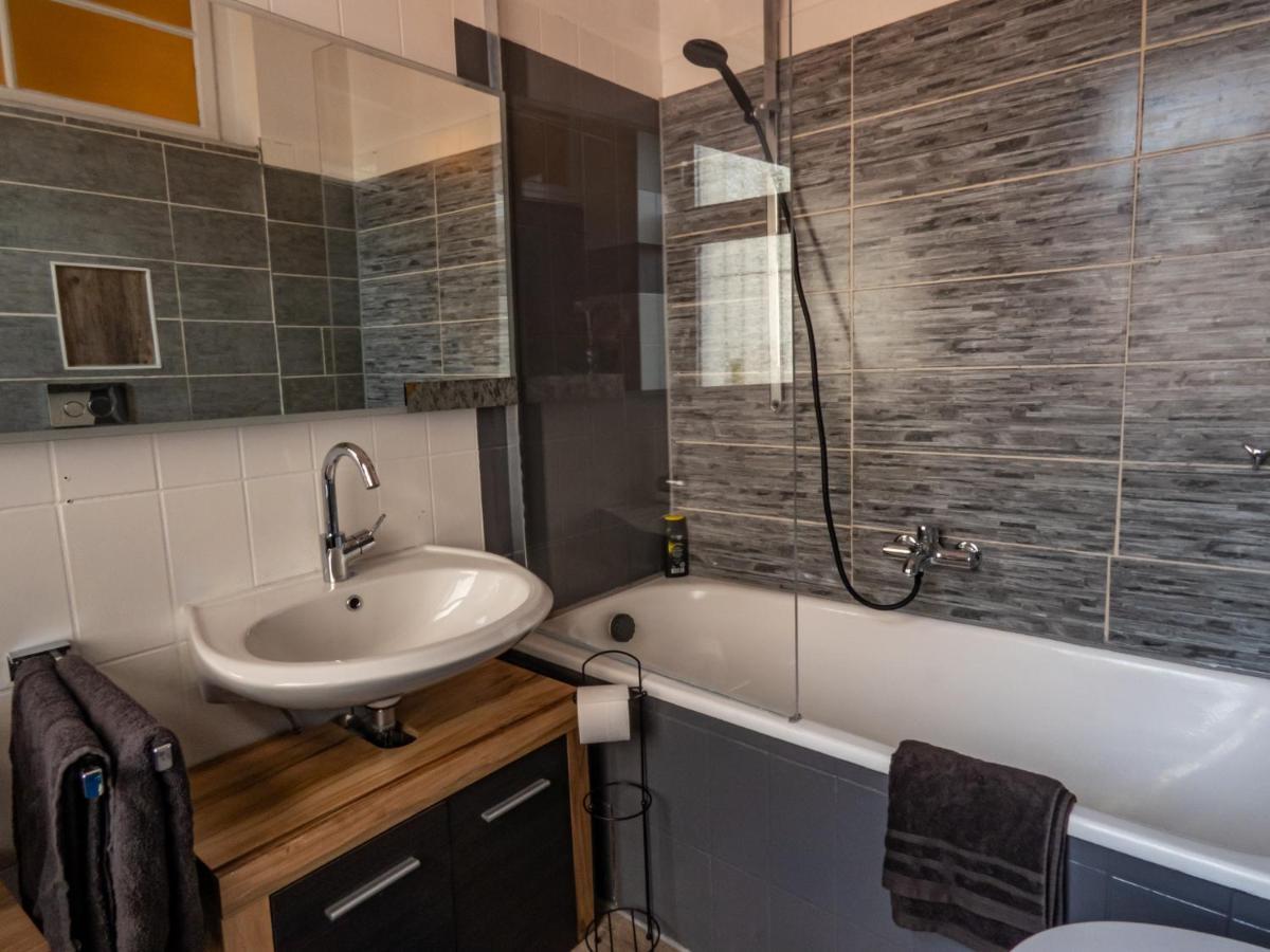 #213 Lux-Room - Zentrum Neuss - Naehe Duesseldorf Messe Mit Netflix & Prime 外观 照片